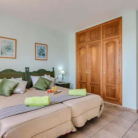 3380 Mar Flores Βίλα
